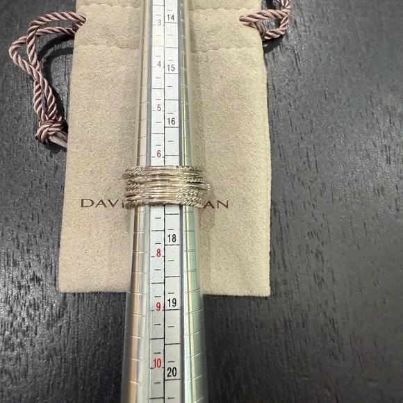 💫💎💍David Yurman💍💎💫Crossover Ring with Pavé Diamonds - Picture 10 of 10